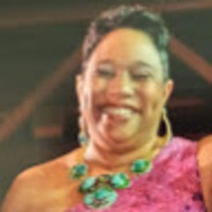 Meet your Posher, Dee